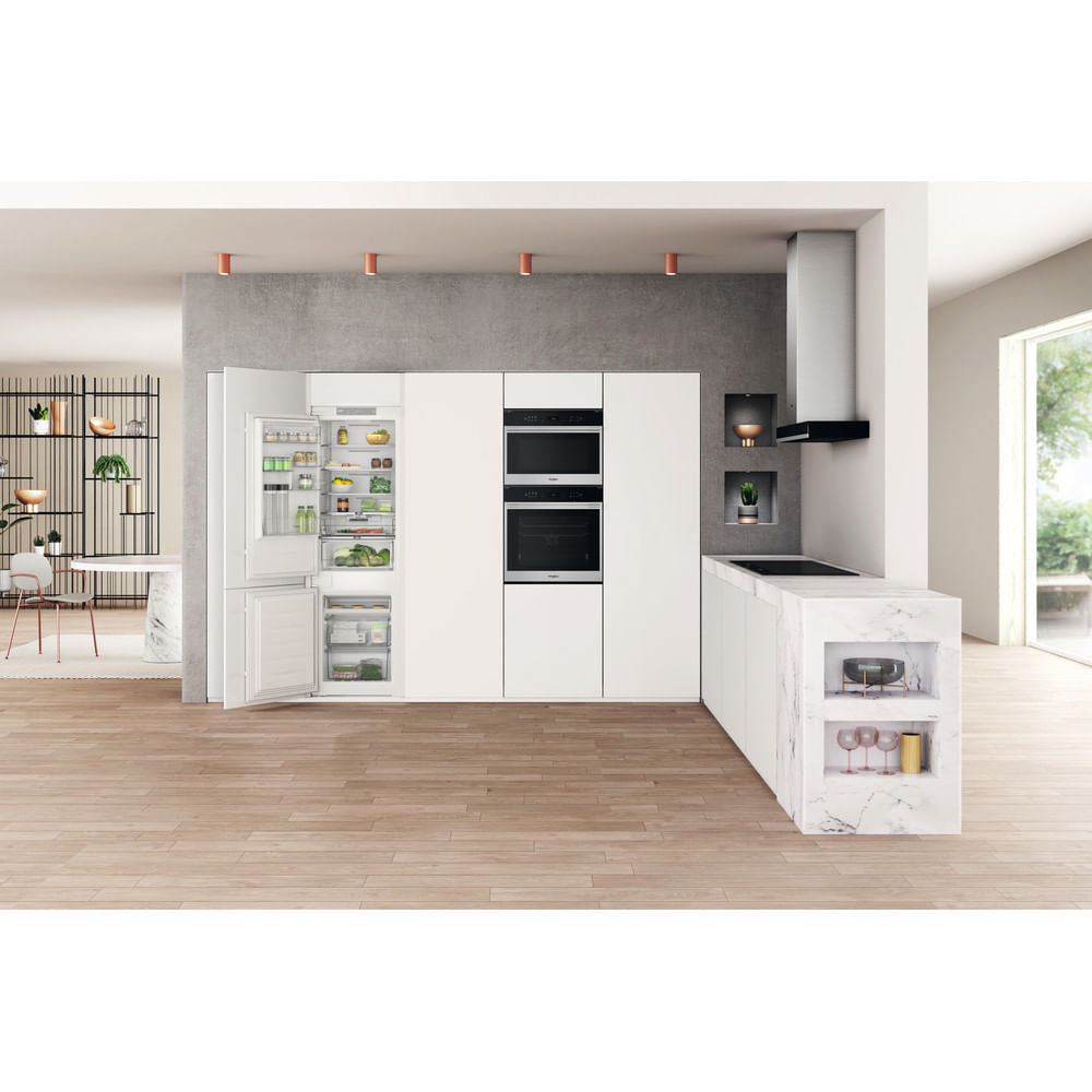 Whirlpool WHC18 T322 Inbyggd 250 l