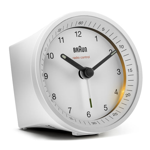 [AI generated title] Braun Bc 07 W-Dcf Radio Vækkeur Med Dcf Signal Hvid
