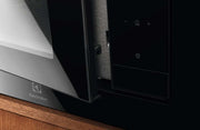 Electrolux LMS4253TBK Svart Grillmikrovågsugn Inbyggd 25 l 900 W