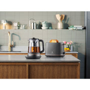 Electrolux E7GK1-8BP vattenkokare 1,7 l 2000 W Svart