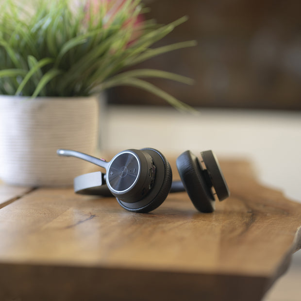 HP Poly Voyager 4320 USB-A Headset + BT700-dongel
