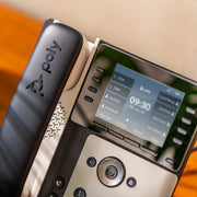 HP Poly Edge E350 IP-telefon och PoE-aktiverad