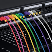 StarTech.com 5 m rosa smal CAT6 Ethernet-kabel